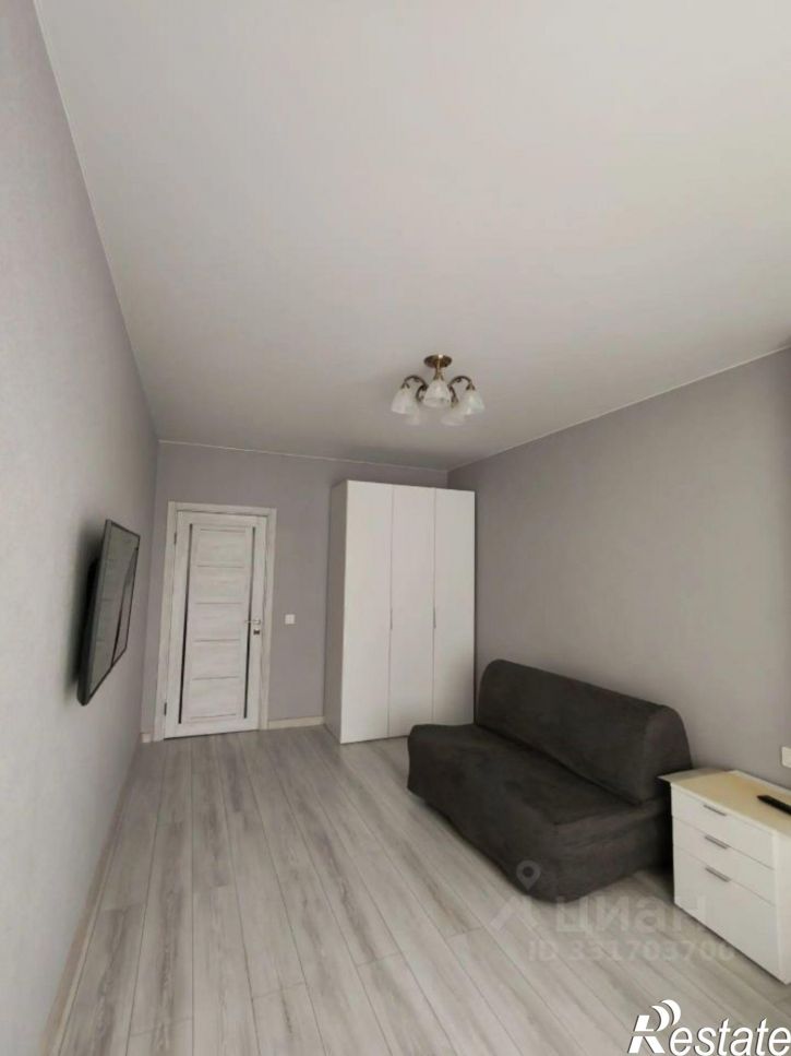 2-комн квартира ул Адмирала Макарова, 8,  д. 8