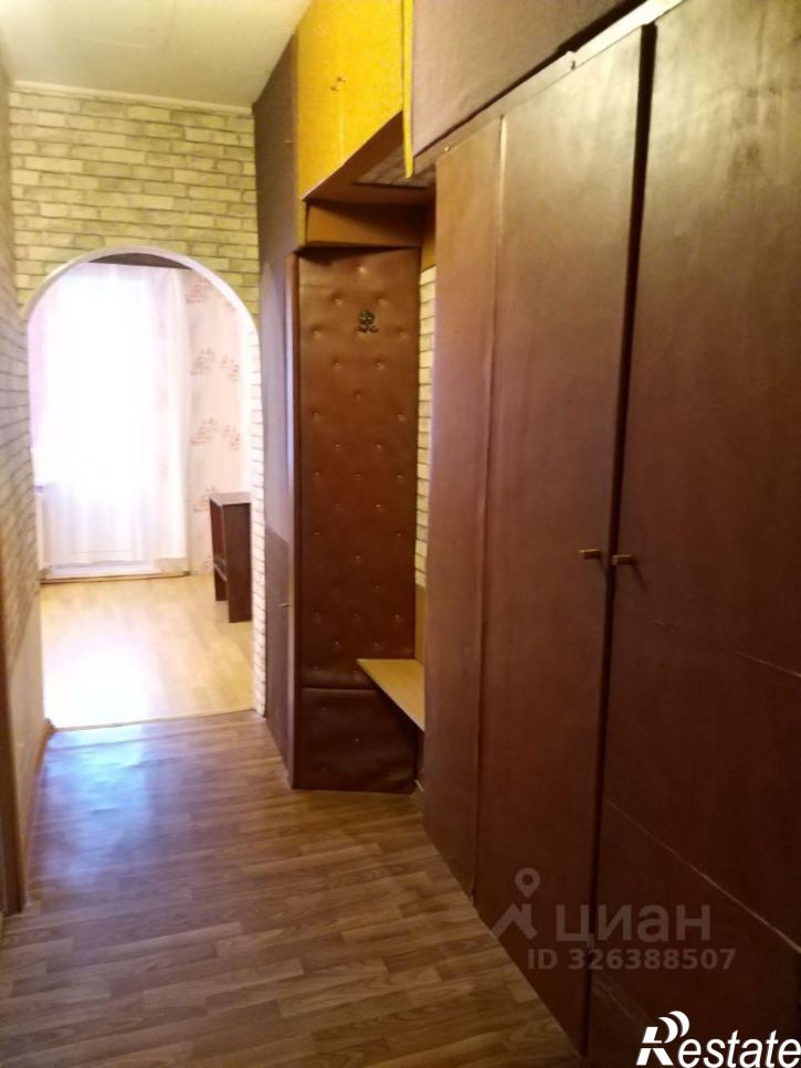3-комн квартира ул Авроры, 27,  д. 27