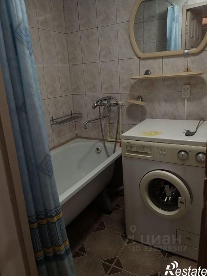 3-комн квартира ул Авроры, 27,  д. 27