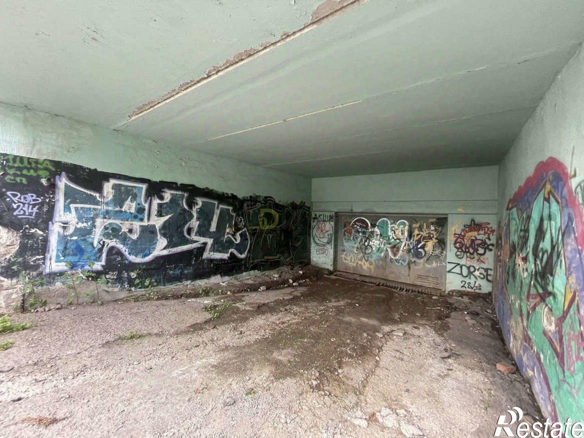 Купить гараж, место в паркинге за 865 340 рублей на пр-кт Октября, 37/4