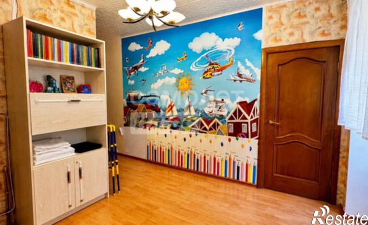 4-комн квартира ул Цюрупы, 130,  д. 130