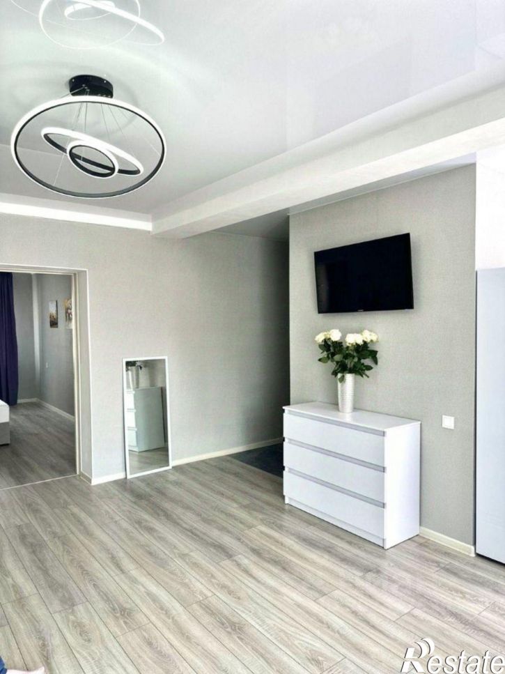 2-комн квартира ул Революционная, 97 99,  д. 97 99,  к. 99
