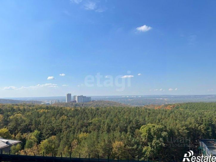 4-комн квартира пр-кт Октября, 109/1,  д. 109/1