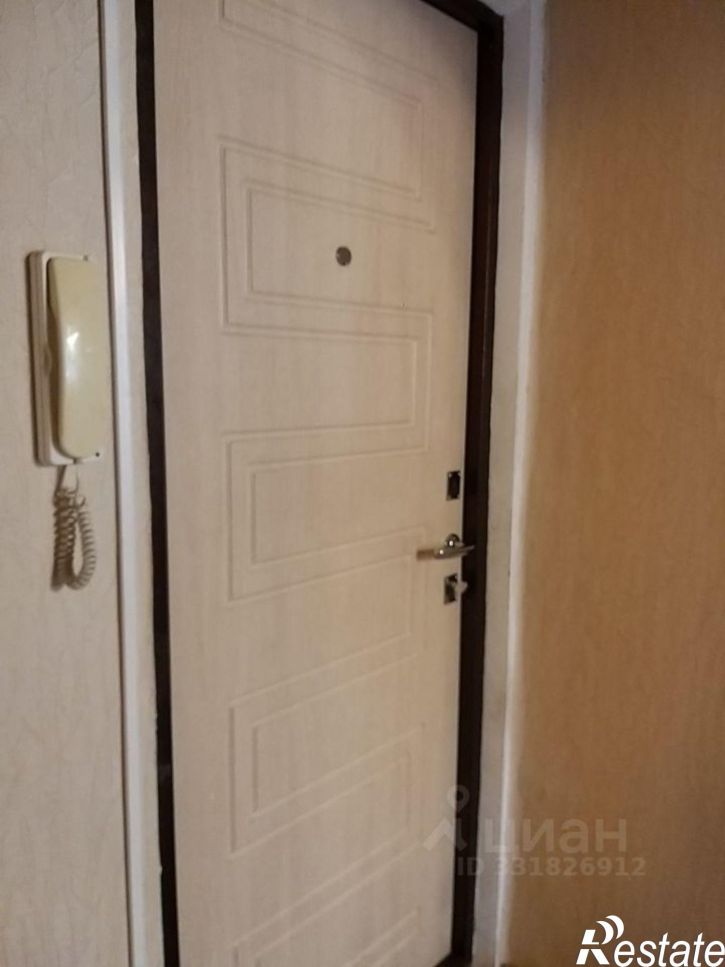 3-комн квартира ул Авроры, 27,  д. 27