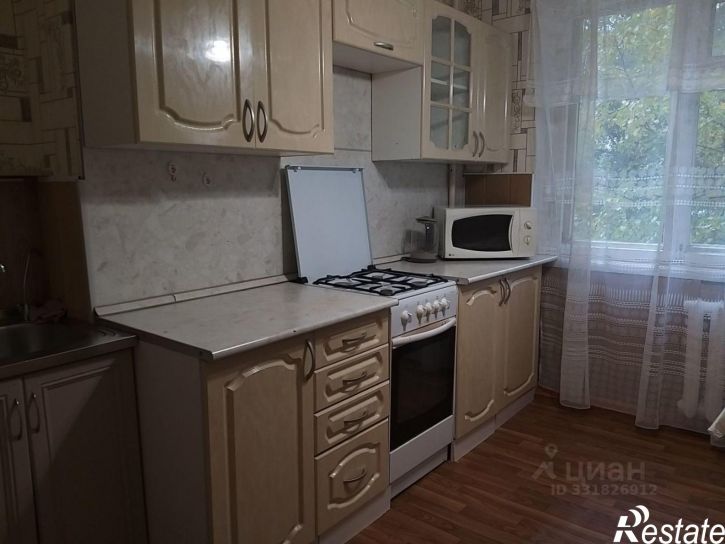 3-комн квартира ул Авроры, 27,  д. 27