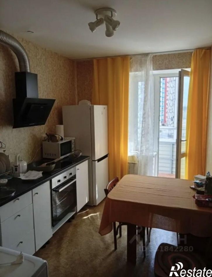 2-комн квартира ул Испытателей, 21,  д. 21
