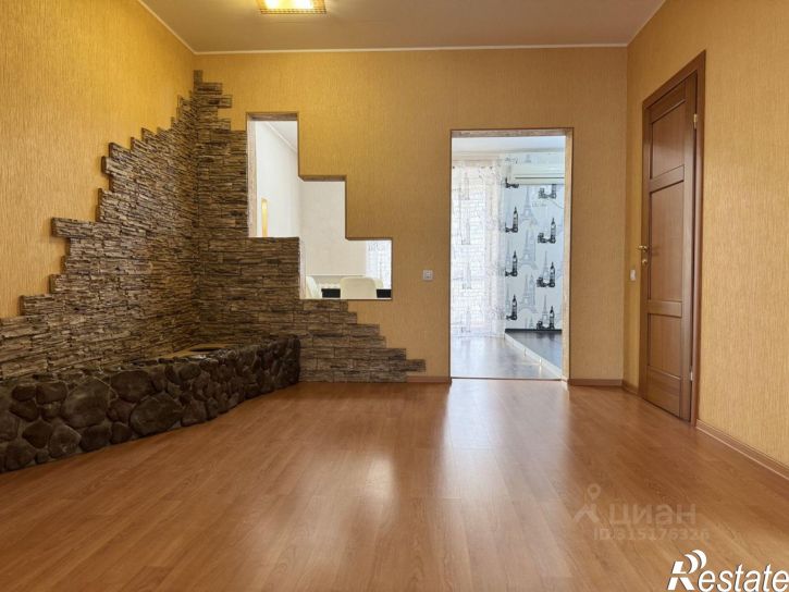 3-комн квартира ул Цюрупы, 79,  д. 79