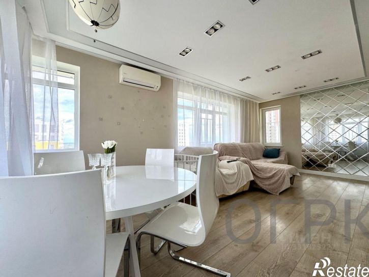 5-комн квартира ул Архитектора Рехмукова, 7,  д. 7