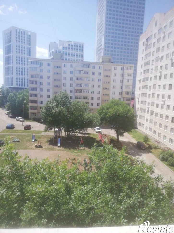 2-комн квартира улица Бехтерева, 12,  д. 12