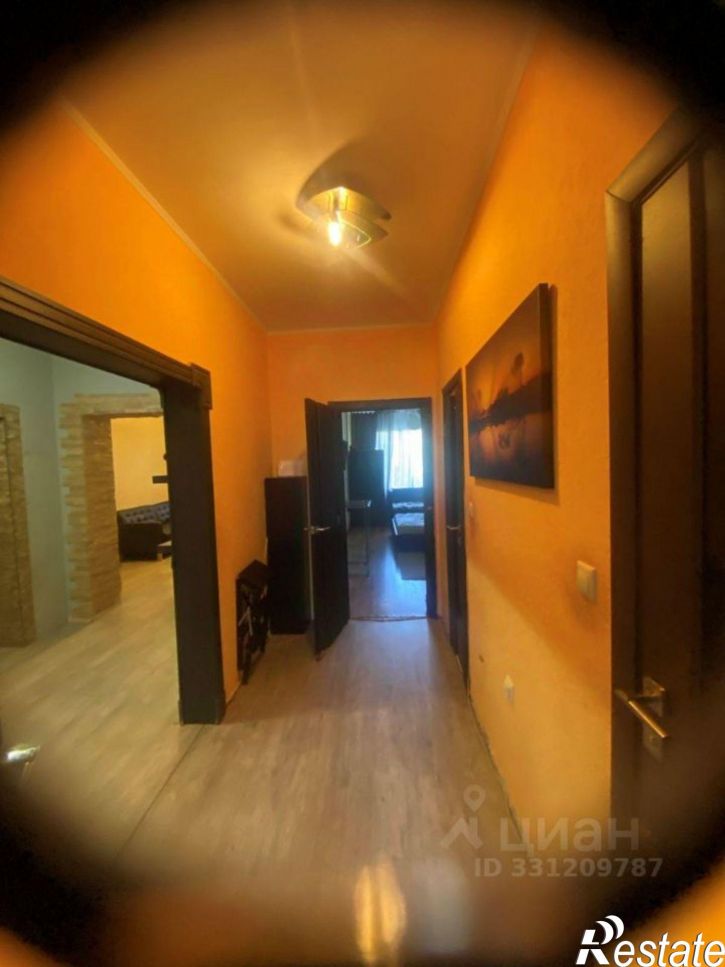 3-комн квартира ул Зайнаб Биишевой, 11,  д. 11