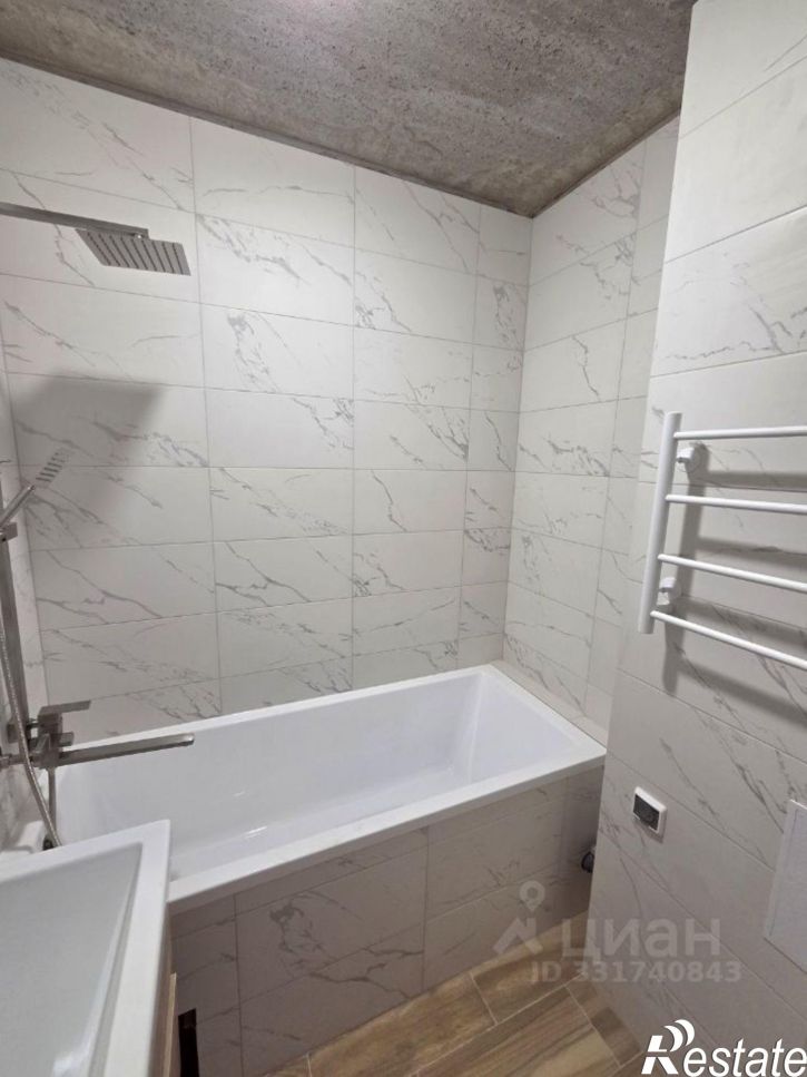 2-комн квартира ул Гази Загитова, 11/1,  д. 11/1