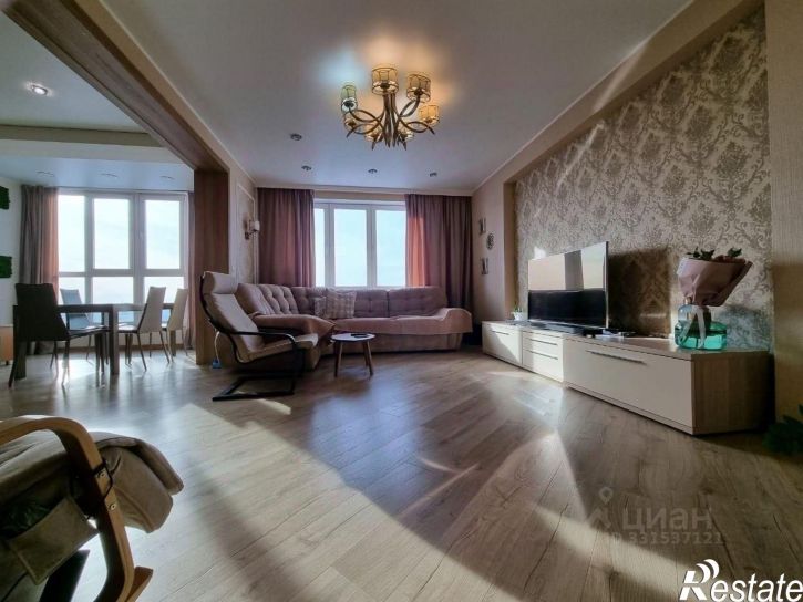 4-комн квартира ул Рихарда Зорге, 63/4,  д. 63/4