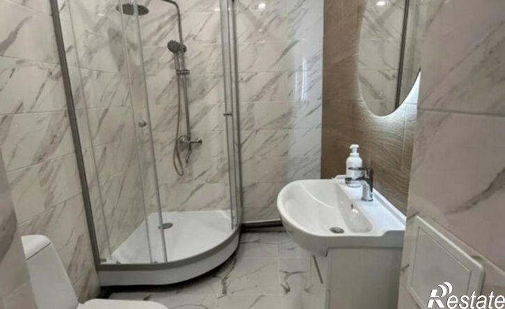 2-комн квартира ул Генерала Ишбулатова, 8/2,  д. 8/2