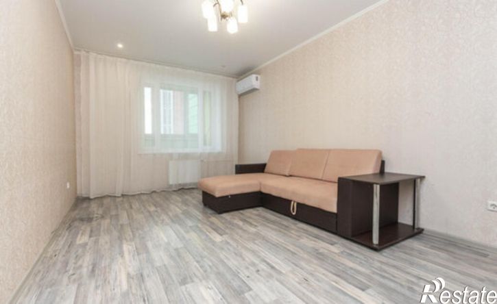 2-комн квартира ул Евгения Столярова, 4,  д. 4