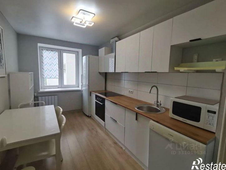 3-комн квартира Интернациональная улица, 19,  д. 19