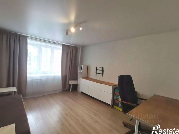 3-комн квартира Интернациональная улица, 19,  д. 19