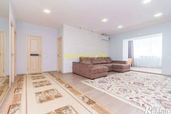 4-комн квартира ул Менделеева, 140/1,  д. 140/1
