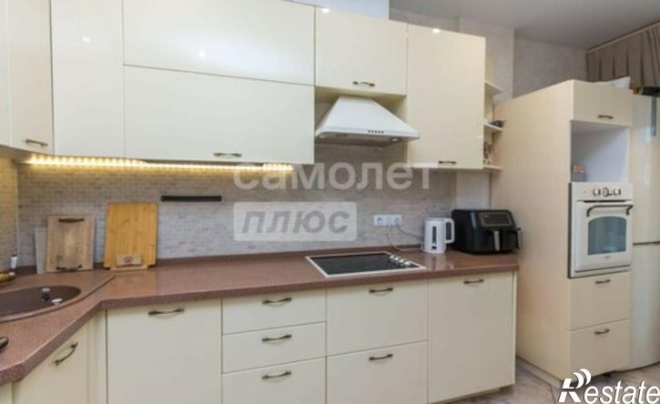 3-комн квартира ул Октябрьской Революции, 27б,  д. 27б