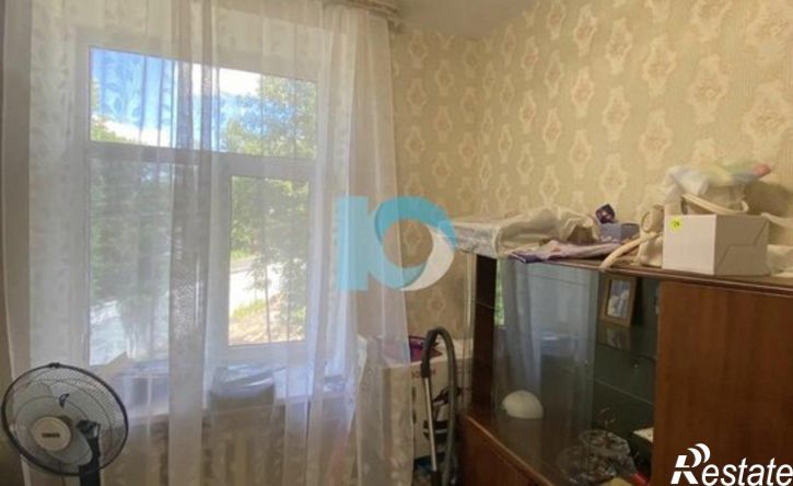 4-комн квартира ул Конституции, 13,  д. 13