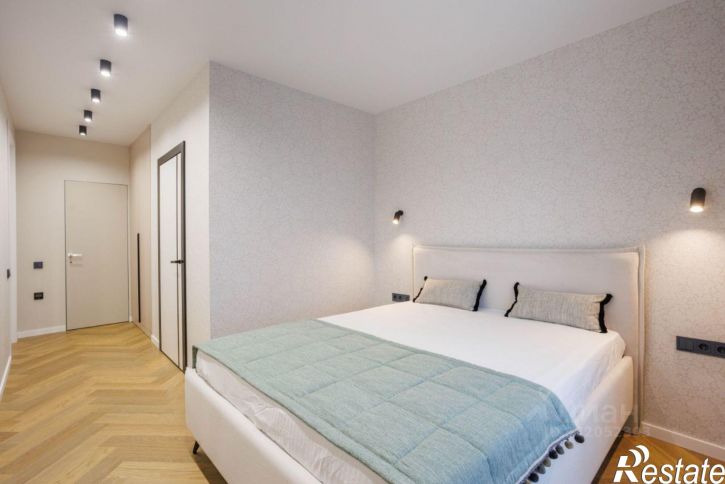 3-комн квартира ул Бехтерева, 10,  д. 10
