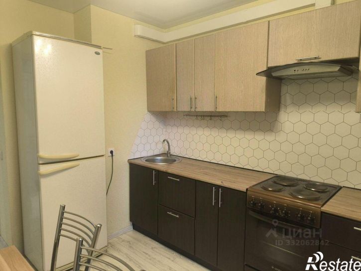 1-комн квартира ул Летчика Кобелева, 1,  д. 1
