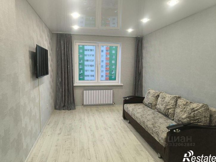 1-комн квартира ул Летчика Кобелева, 1,  д. 1