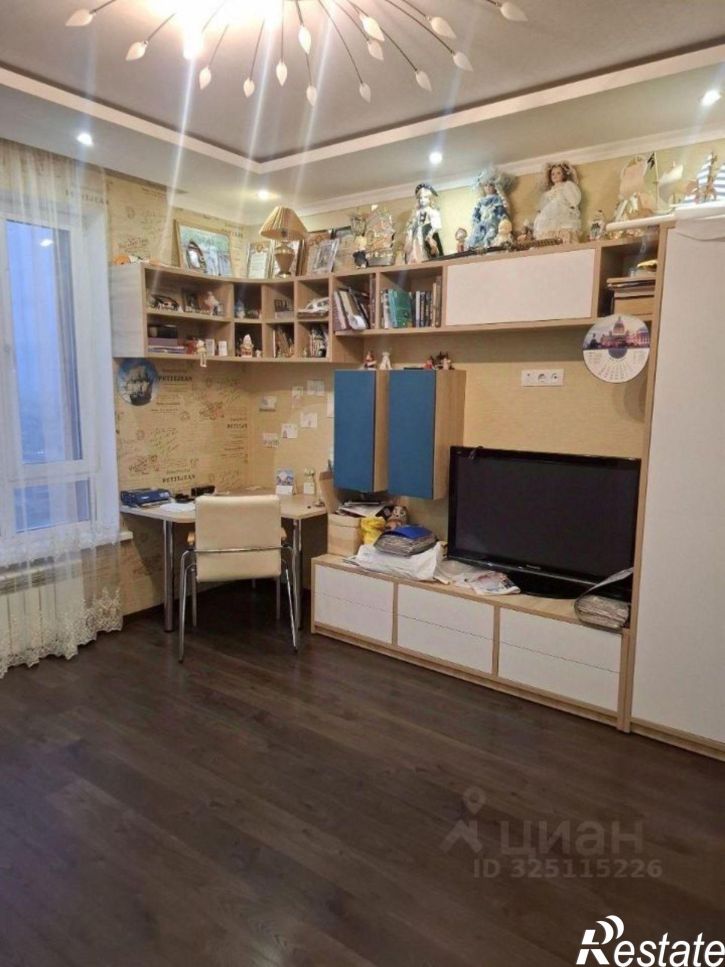4-комн квартира ул Российская, 60,  д. 60