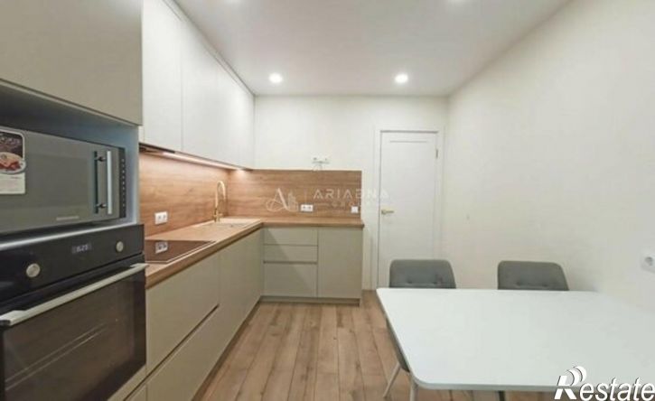 2-комн квартира ул Генерала Ишбулатова, 8/2,  д. 8/2
