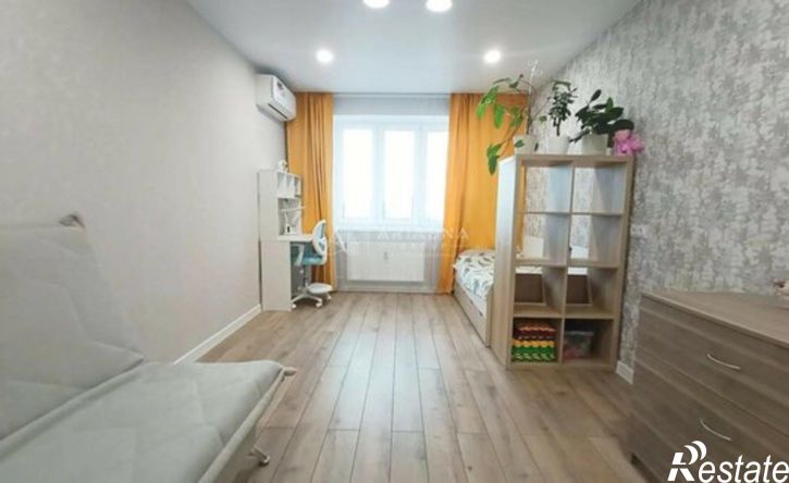 2-комн квартира ул Генерала Ишбулатова, 8/2,  д. 8/2