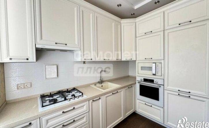 1-комн квартира ул Космонавтов, 3,  д. 3
