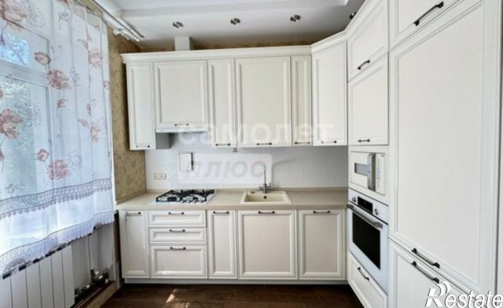 1-комн квартира ул Космонавтов, 3,  д. 3