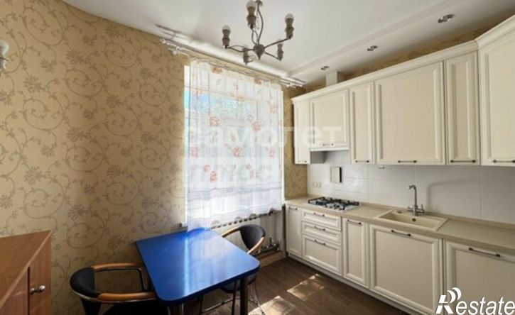 1-комн квартира ул Космонавтов, 3,  д. 3