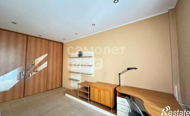 1-комн квартира ул Космонавтов, 3,  д. 3