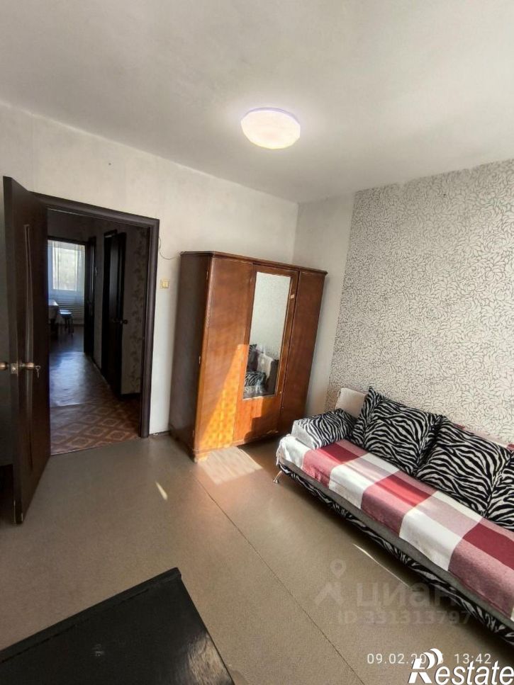 4-комн квартира улица Бессонова, 31,  д. 31