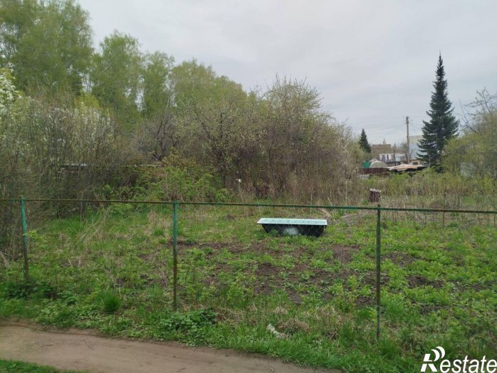 Земельный участок