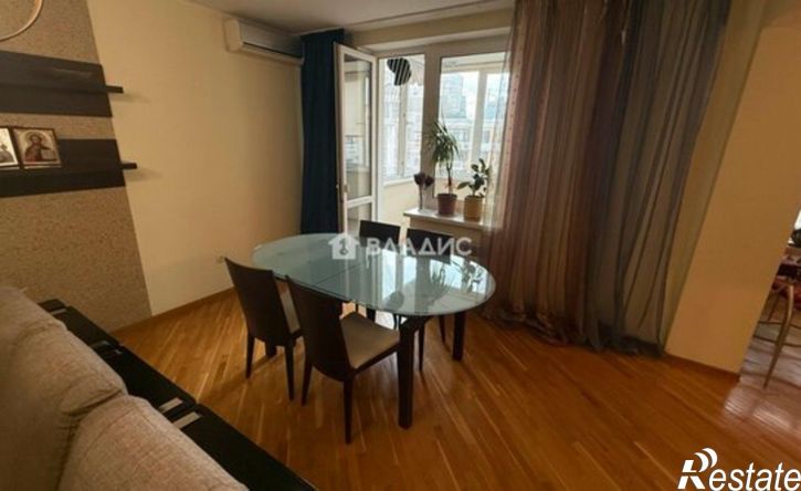 3-комн квартира ул Рихарда Зорге, 70,  д. 70