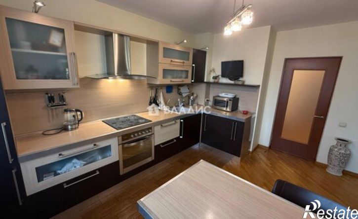 3-комн квартира ул Рихарда Зорге, 70,  д. 70