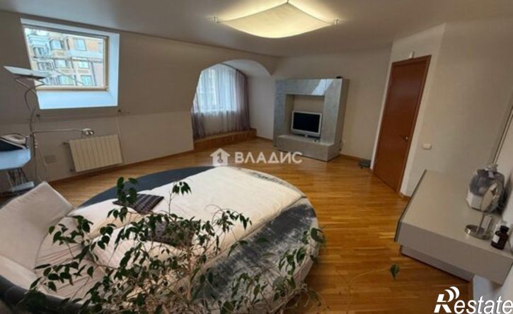 3-комн квартира ул Рихарда Зорге, 70,  д. 70