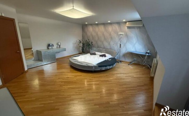 3-комн квартира ул Рихарда Зорге, 70,  д. 70