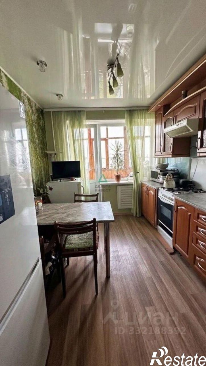 3-комн квартира ул Авроры, 25/4,  д. 25/4