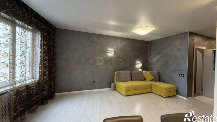 2-комн квартира ул Комарова, 8,  д. 8