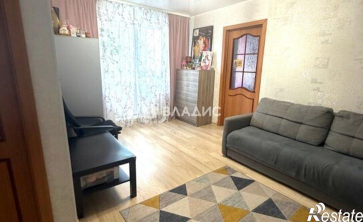 2-комн квартира пр-кт Октября, 21/3,  д. 21/3