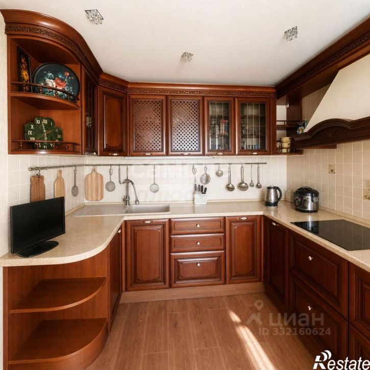 4-комн квартира ул Островского, 18,  д. 18
