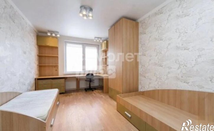 3-комн квартира ул Рихарда Зорге, 63,  д. 63
