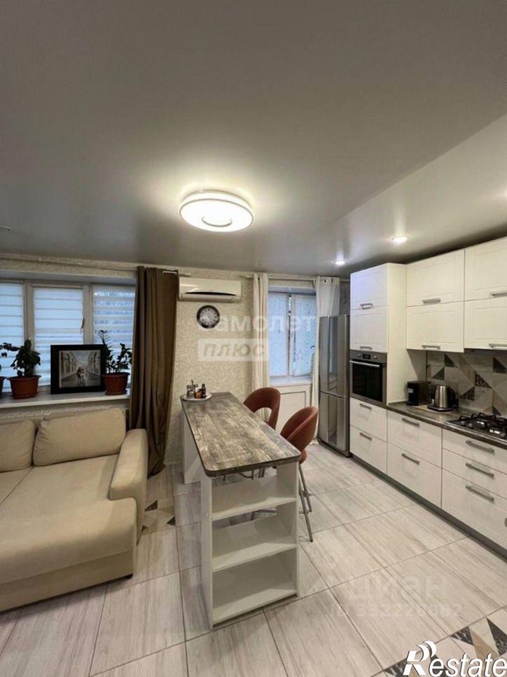 2-комн квартира пр-кт Октября, 65,  д. 65