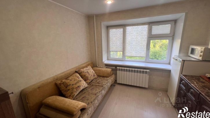 Комната ул Братьев Кадомцевых, 12,  д. 12