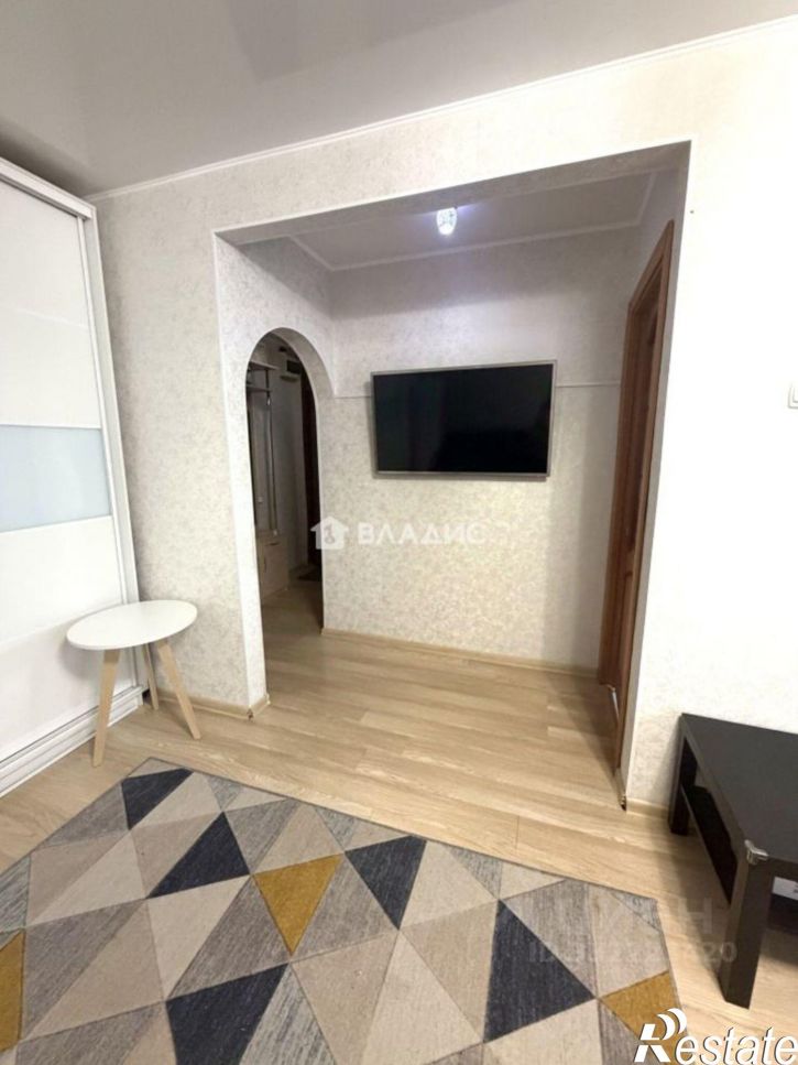 2-комн квартира пр-кт Октября, 21/3,  д. 21/3