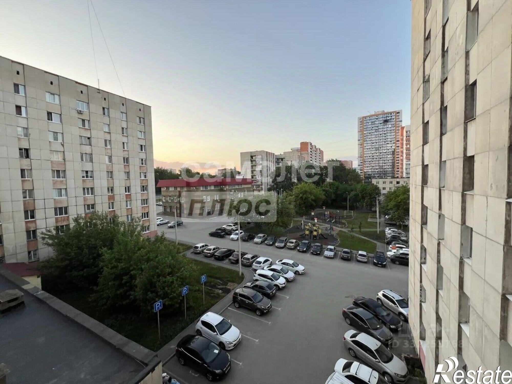 Купить комнату за 2 049 000 рублей на ул Комсомольская, 96/2