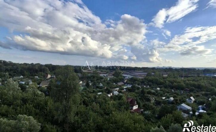 2-комн квартира улица имени Фронтовых Бригад, 15