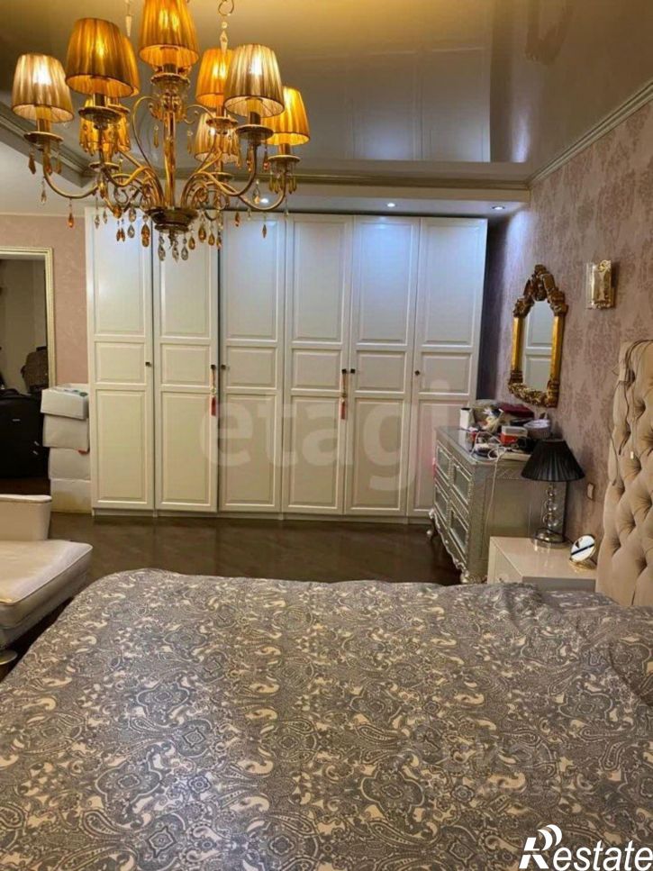 4-комн квартира ул Крупской, 8,  д. 8